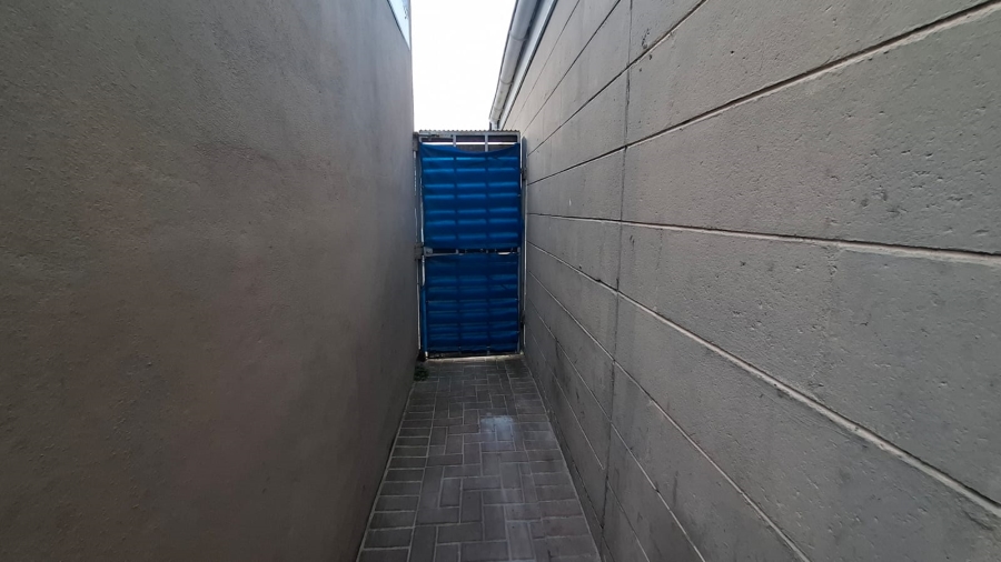 3 Bedroom Property for Sale in Woodlands Western Cape